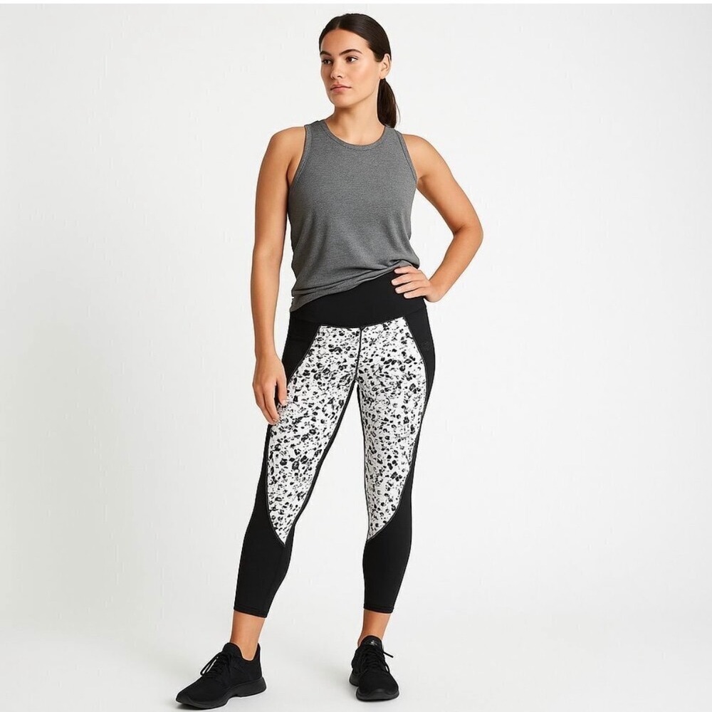 Athleta High Rise Cropped Leggings Black White Splatter Print Perforated Small
